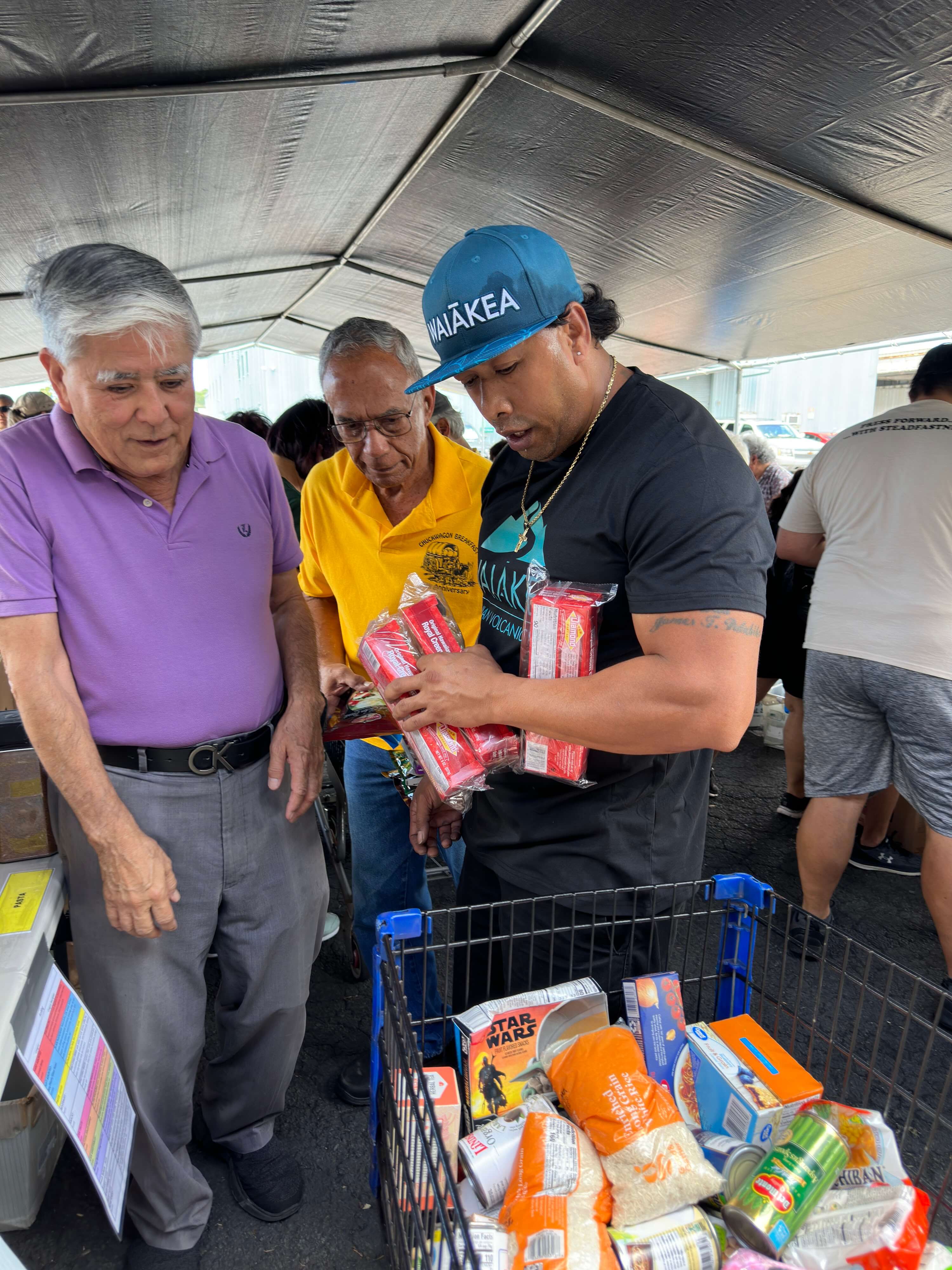 "community food distribution event"